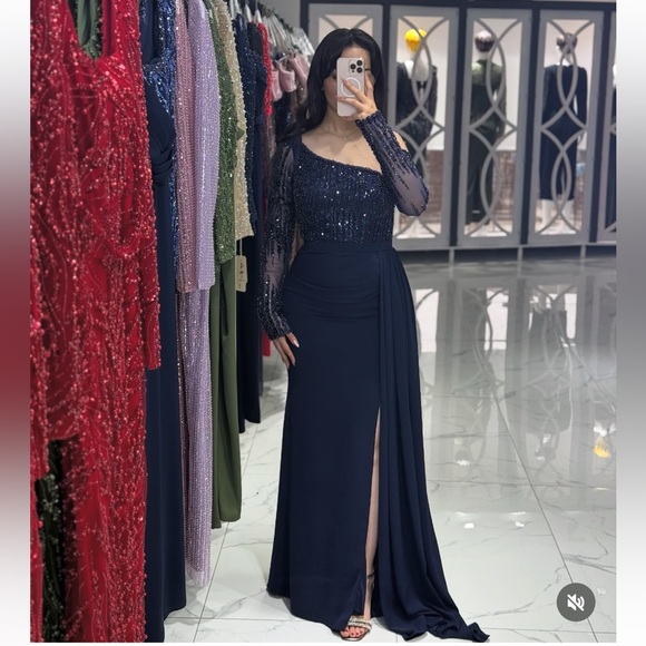 Elegant Navy Bahtinur Evening Gown – Mira Couture...